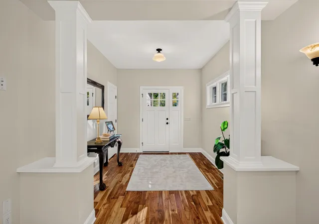 Photo 2 of Single family home for sale at 5060 Edgewater Dr, Mound, MN 55364 | MLS# 7157188 | Listing updated on 2026-10-08