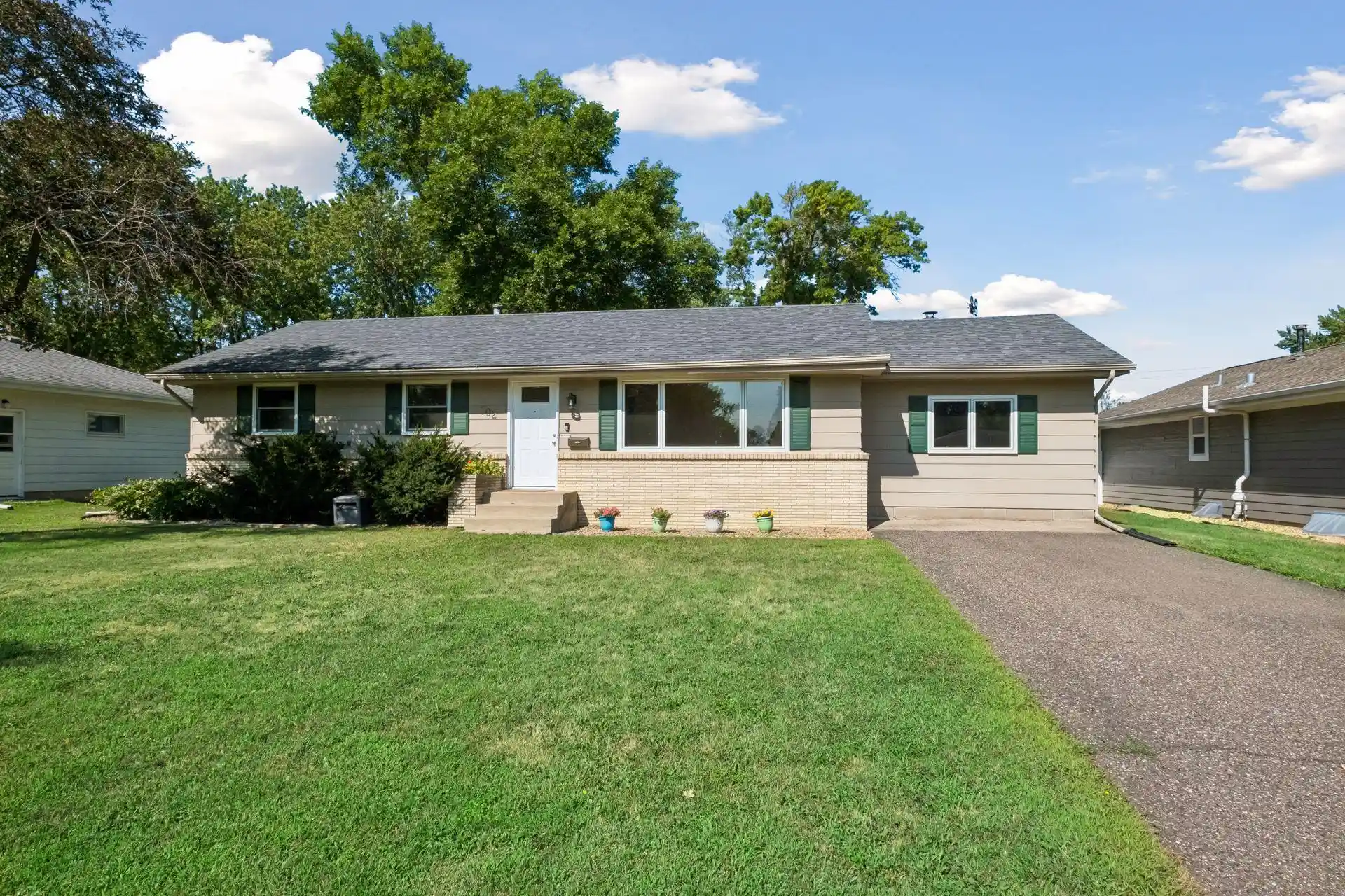 Single family home for sale at 702 Madison St S, Shakopee, MN 55379 | MLS# 7157192