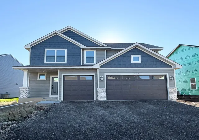 Photo 1 of Single family home for sale at 8932 Periwinkle Blvd, Saint Paul, MN 55129 | MLS# 7157194 | Listing updated on 2026-10-19