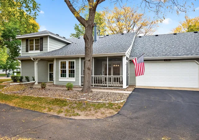 Photo 2 of Single family home for sale at 7780 Glenda Ct, Saint Paul, MN 55124 | MLS# 7157197 | Listing updated on 2026-10-09