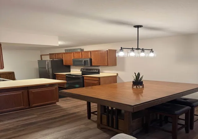 Photo 3 of Single family home for sale at 7780 Glenda Ct, Saint Paul, MN 55124 | MLS# 7157197 | Listing updated on 2026-10-09