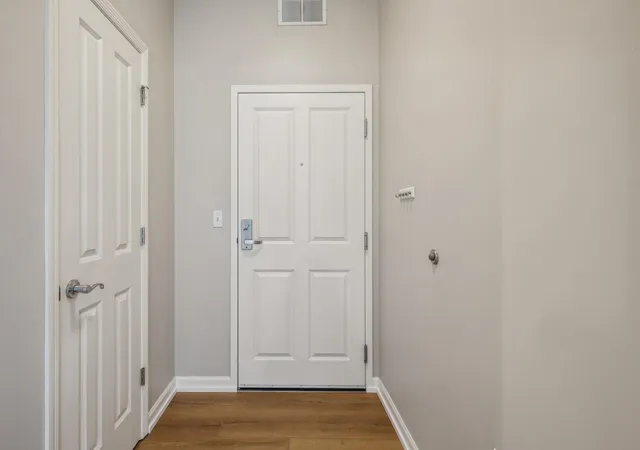 Photo 3 of Condo for sale at 500 E Grant St #1609, Minneapolis, MN 55404 | MLS# 7157209 | Listing updated on 2026-10-27
