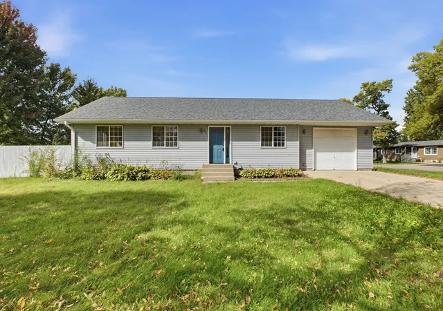 Photo 3 of Single family home for sale at 801 Lowery Ave, Belgrade, MN 56312 | MLS# 7157226 | Listing updated on 2026-10-09