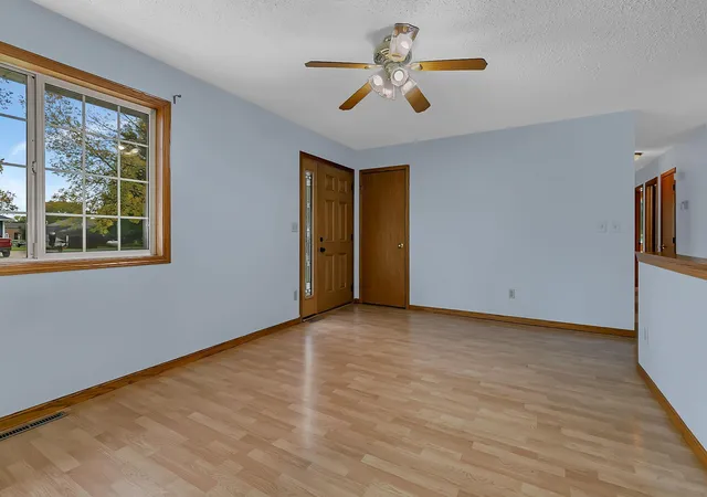 Photo 4 of Single family home for sale at 801 Lowery Ave, Belgrade, MN 56312 | MLS# 7157226 | Listing updated on 2026-10-09
