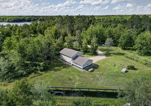Photo 3 of Single family home for sale at 51150 N White Swan Lake Rd, Bigfork, MN 56628 | MLS# 7157239 | Listing updated on 2026-10-14