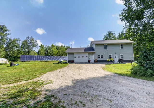 Photo 4 of Single family home for sale at 51150 N White Swan Lake Rd, Bigfork, MN 56628 | MLS# 7157239 | Listing updated on 2026-10-14