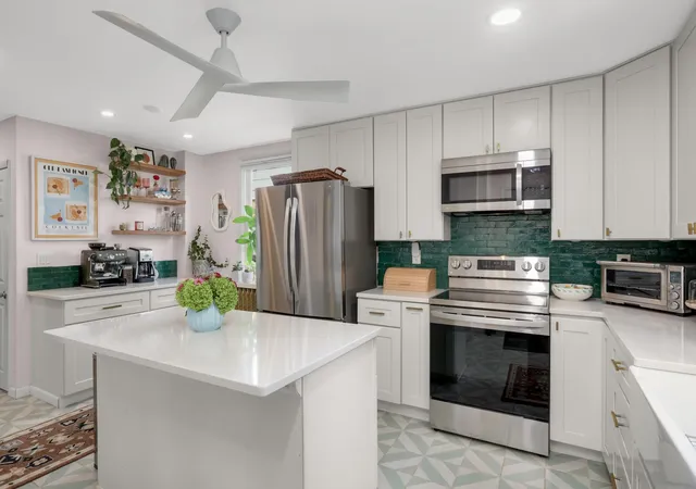 Photo 1 of Single family home for sale at 823 Armstrong Ave, Saint Paul, MN 55102 | MLS# 7157241 | Listing updated on 2026-10-11