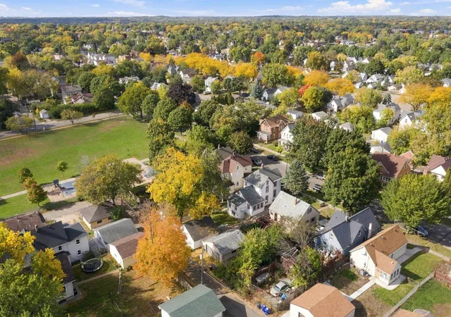 Photo 2 of Single family home for sale at 920 Magnolia Ave E, Saint Paul, MN 55106 | MLS# 7157245 | Listing updated on 2026-10-10