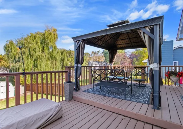 Photo 3 of Single family home for sale at 670 Conestoga Trl, Chanhassen, MN 55317 | MLS# 7157250 | Listing updated on 2026-10-08