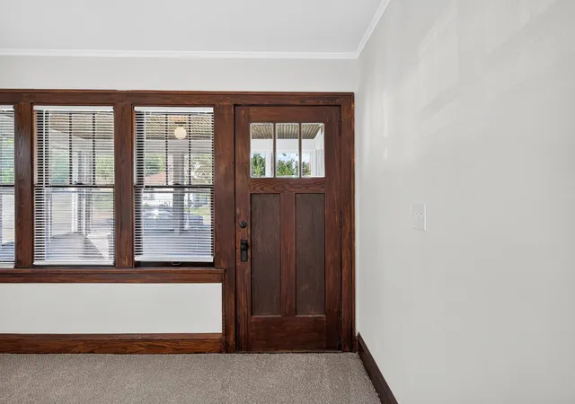 Photo 3 of Single family home for sale at 1190 Magnolia Ave E, Saint Paul, MN 55106 | MLS# 7157266 | Listing updated on 2026-10-09