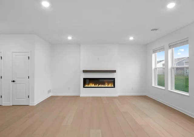 Photo 4 of Single family home for sale at 18354 Glancy Way, Lakeville, MN 55044 | MLS# 7157274 | Listing updated on 2026-10-08
