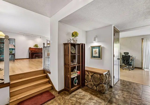 Photo 4 of Single family home for sale at 2825 Norwood Ln N, Minneapolis, MN 55441 | MLS# 7157276 | Listing updated on 2026-10-10