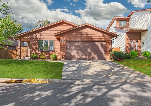 Single family home for sale at 5347 Emerald Way, Saint Paul, MN 55124 | MLS# 7157279
