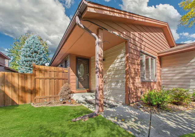 Photo 1 of Single family home for sale at 5347 Emerald Way, Saint Paul, MN 55124 | MLS# 7157279 | Listing updated on 2026-10-08
