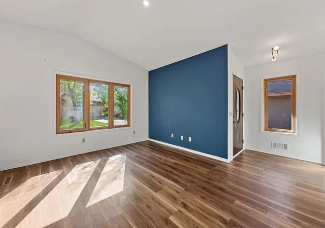 Photo 2 of Single family home for sale at 5347 Emerald Way, Saint Paul, MN 55124 | MLS# 7157279 | Listing updated on 2026-10-08
