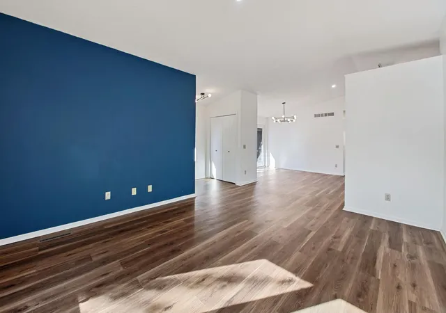 Photo 4 of Single family home for sale at 5347 Emerald Way, Saint Paul, MN 55124 | MLS# 7157279 | Listing updated on 2026-10-08