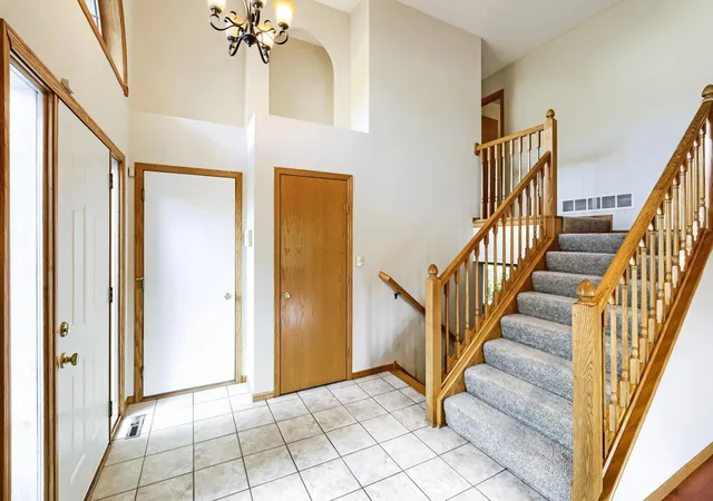 Photo 3 of Single family home for sale at 916 140th Lane Nw, Andover, MN 55304 | MLS# 7157280 | Listing updated on 2026-10-09