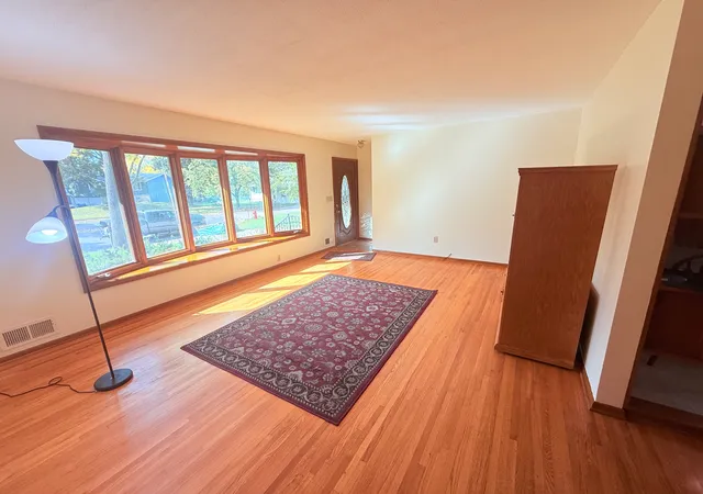 Photo 2 of Single family home for sale at 3890 Hill Ave, Saint Paul, MN 55110 | MLS# 7157281 | Listing updated on 2026-10-08