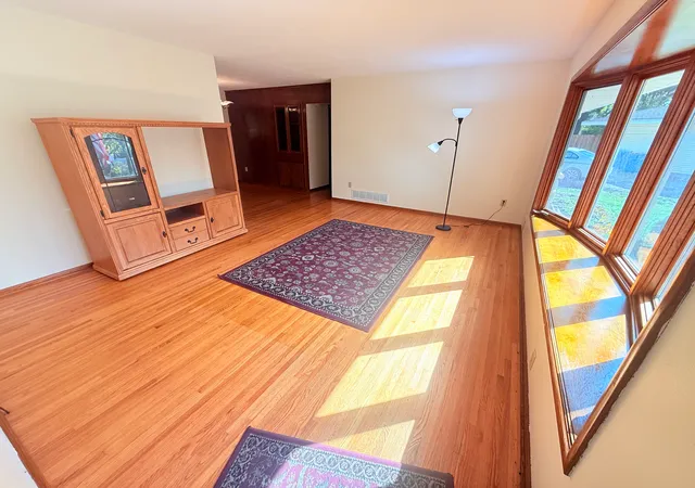 Photo 3 of Single family home for sale at 3890 Hill Ave, Saint Paul, MN 55110 | MLS# 7157281 | Listing updated on 2026-10-08