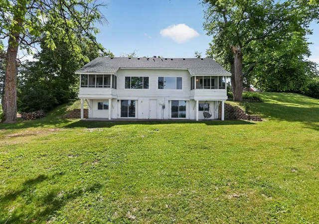 Photo 3 of Multi family home for sale at 2627 Commerce Blvd, Mound, MN 55364 | MLS# 7157299 | Listing updated on 2026-10-09