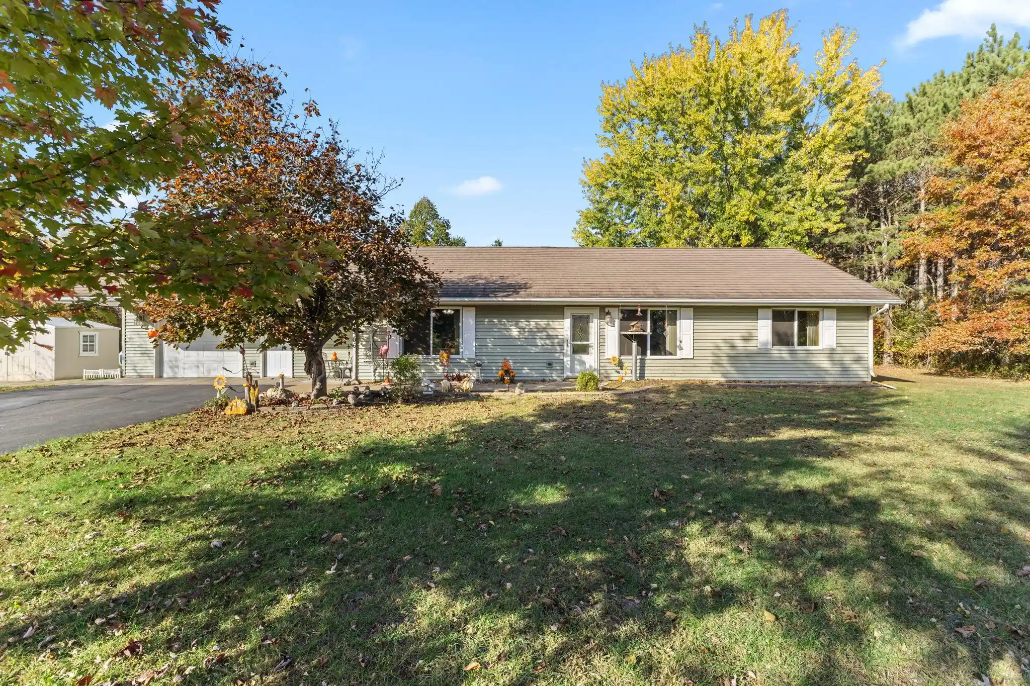 Photo 2 of Single family home for sale at 25706 Apollo St NE, Stacy, MN 55079 | MLS# 7157328 | Listing updated on 2026-10-15