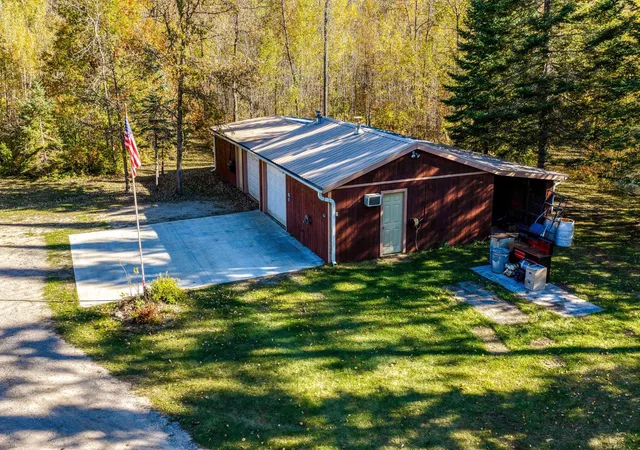 Photo 3 of Single family home for sale at 9330 Country Clb Rd NE, Bemidji, MN 56601 | MLS# 7157336 | Listing updated on 2026-10-08