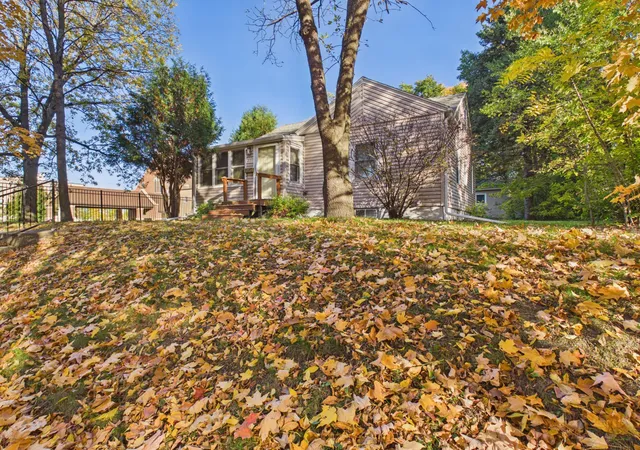 Photo 1 of Single family home for sale at 221 1st Avenue SE, Glenwood, MN 56334 | MLS# 7157346 | Listing updated on 2026-10-12