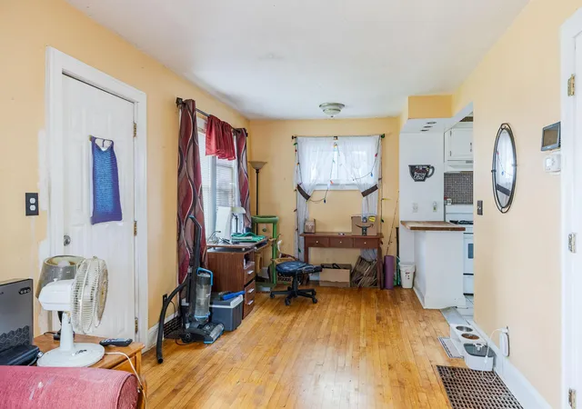 Photo 4 of Single family home for sale at 4229 Cheatham Ave, Minneapolis, MN 55406 | MLS# 7157352 | Listing updated on 2026-10-10