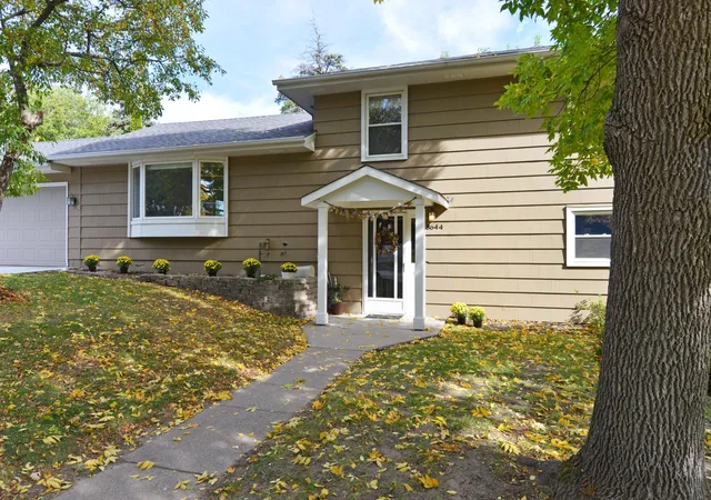 Photo 2 of Single family home for sale at 8644 Poplar Brg Curv, Minneapolis, MN 55437 | MLS# 7157359 | Listing updated on 2026-10-08