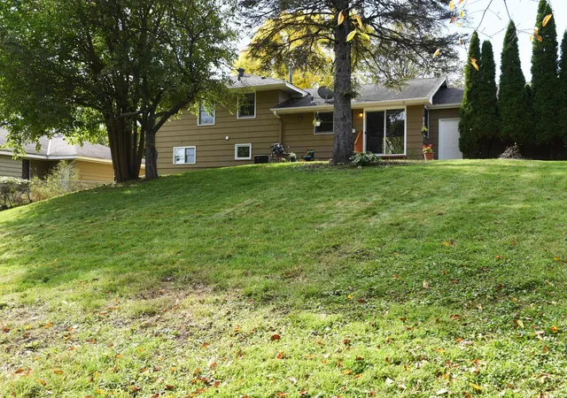 Photo 3 of Single family home for sale at 8644 Poplar Brg Curv, Minneapolis, MN 55437 | MLS# 7157359 | Listing updated on 2026-10-09