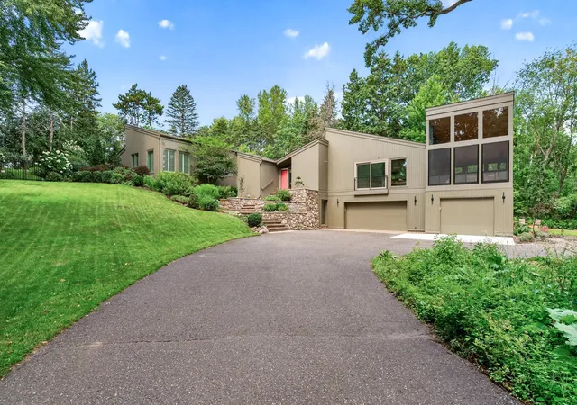 Photo 2 of Single family home for sale at 15 Nord Cir Rd, Saint Paul, MN 55127 | MLS# 7157364 | Listing updated on 2026-10-09