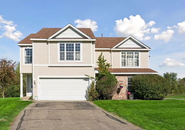 Photo 2 of Single family home for sale at 15576 Finch Ave, Saint Paul, MN 55124 | MLS# 7157366 | Listing updated on 2026-10-18