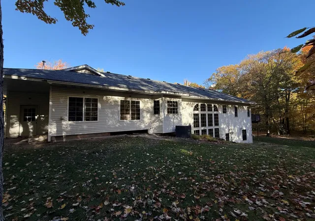 Photo 3 of Single family home for sale at 27186 Beaver Dam Dr, Pequot Lakes, MN 56472 | MLS# 7157371 | Listing updated on 2026-10-10