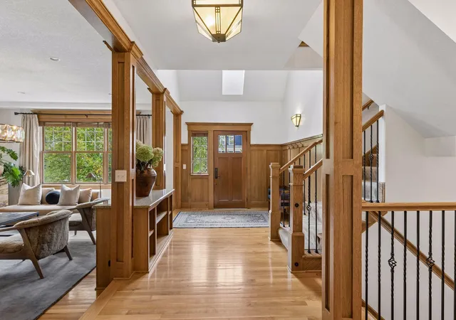 Photo 3 of Mansion for sale at 5055 Highview Pl, Excelsior, MN 55331 | MLS# 7157373 | Listing updated on 2026-10-22