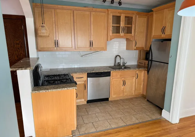 Photo 4 of Condo for sale at 4315 Bryant Ave S #B102, Minneapolis, MN 55409 | MLS# 7157382 | Listing updated on 2026-10-09