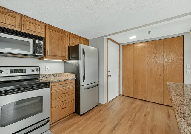Photo 3 of Condo for sale at 625 19th Street Nw #500, Rochester, MN 55901 | MLS# 7157392 | Listing updated on 2026-10-17