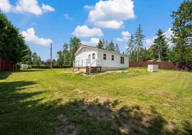 Photo 3 of Sale Pending at 49812 Long Lake Trl, Bigfork, MN 56628 | MLS# 7157394 | Listing updated on 2026-10-09