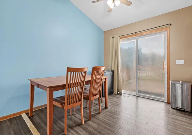 Photo 4 of Single family home for sale at 1601 Maple Ave, Buffalo, MN 55313 | MLS# 7157398 | Listing updated on 2026-10-10