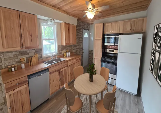 Photo 3 of Single family home for sale at 313 Oak St S, Onamia, MN 56359 | MLS# 7157401 | Listing updated on 2026-10-09