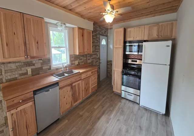 Photo 4 of Single family home for sale at 313 Oak St S, Onamia, MN 56359 | MLS# 7157401 | Listing updated on 2026-10-09
