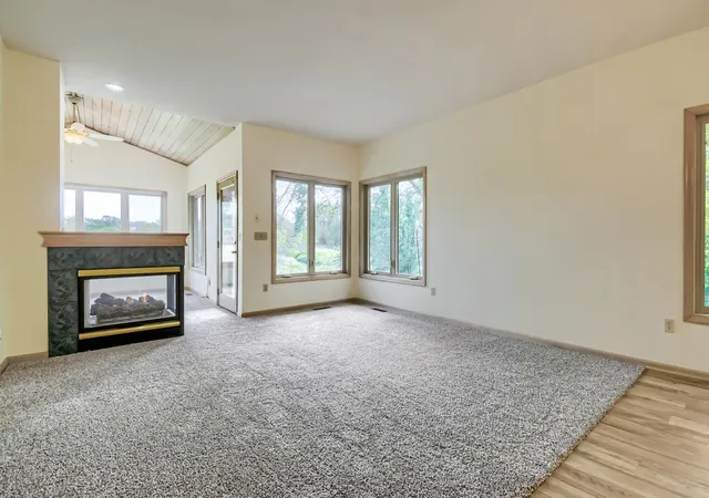 Photo 4 of Single family home for sale at 9445 Winslow N, Maple Grove, MN 55311 | MLS# 7157409 | Listing updated on 2026-10-09