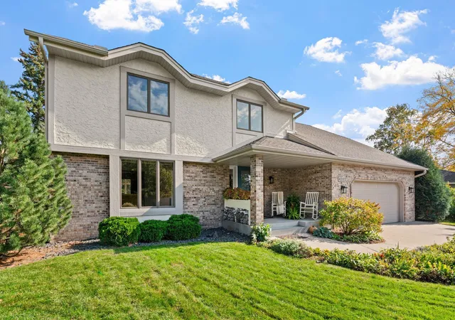 Photo 3 of Single family home for sale at 4202 Willow Wood Dr, Saint Paul, MN 55127 | MLS# 7157415 | Listing updated on 2026-10-20