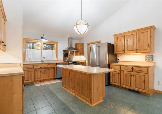 Photo 3 of Single family home for sale at 7156 Wallins S Shore Dr, Pequot Lakes, MN 56472 | MLS# 7157433 | Listing updated on 2026-10-23