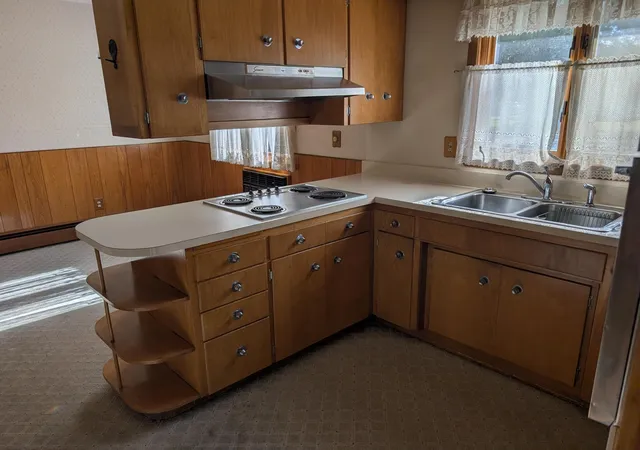 Photo 4 of Single family home for sale at 120 Park Ave, International Falls, MN 56649 | MLS# 7157438 | Listing updated on 2026-10-09