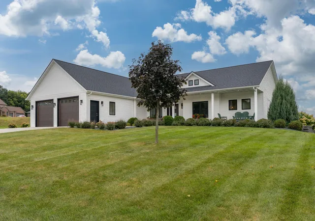Single family home for sale at 126 Shoreview Dr, Elysian, MN 56028 | MLS# 7157459