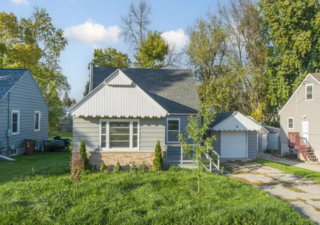 Single family home for sale at 647 E 7th Street, Albert Lea, MN 56007 | MLS# 7157461