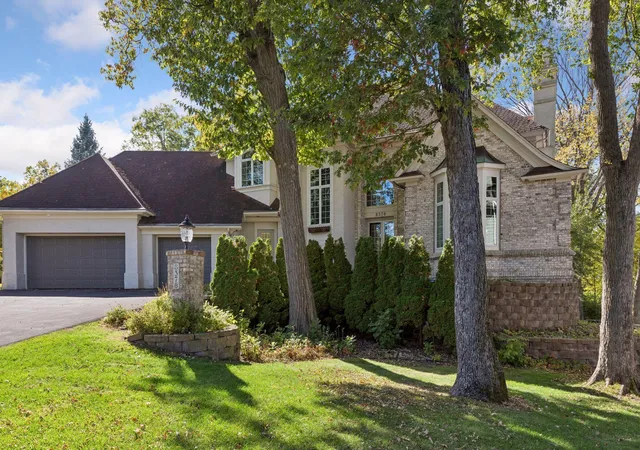 Photo 3 of Single family home for sale at 8378 Seneca Pointe, Eden Prairie, MN 55347 | MLS# 7157469 | Listing updated on 2026-10-10