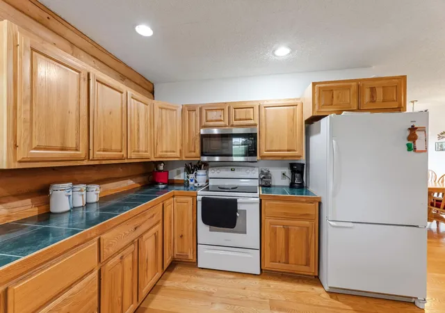 Photo 3 of Single family home for sale at 22544 Windy Point Rd, Winona, MN 55987 | MLS# 7157491 | Listing updated on 2026-10-21