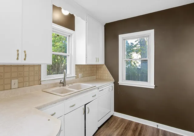 Photo 3 of Single family home for sale at 1347 Searle St, Saint Paul, MN 55130 | MLS# 7157493 | Listing updated on 2026-10-11