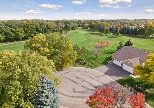 Photo 1 of Single family home for sale at 8960 Deer Run Ct, Victoria, MN 55386 | MLS# 7157498 | Listing updated on 2026-10-23